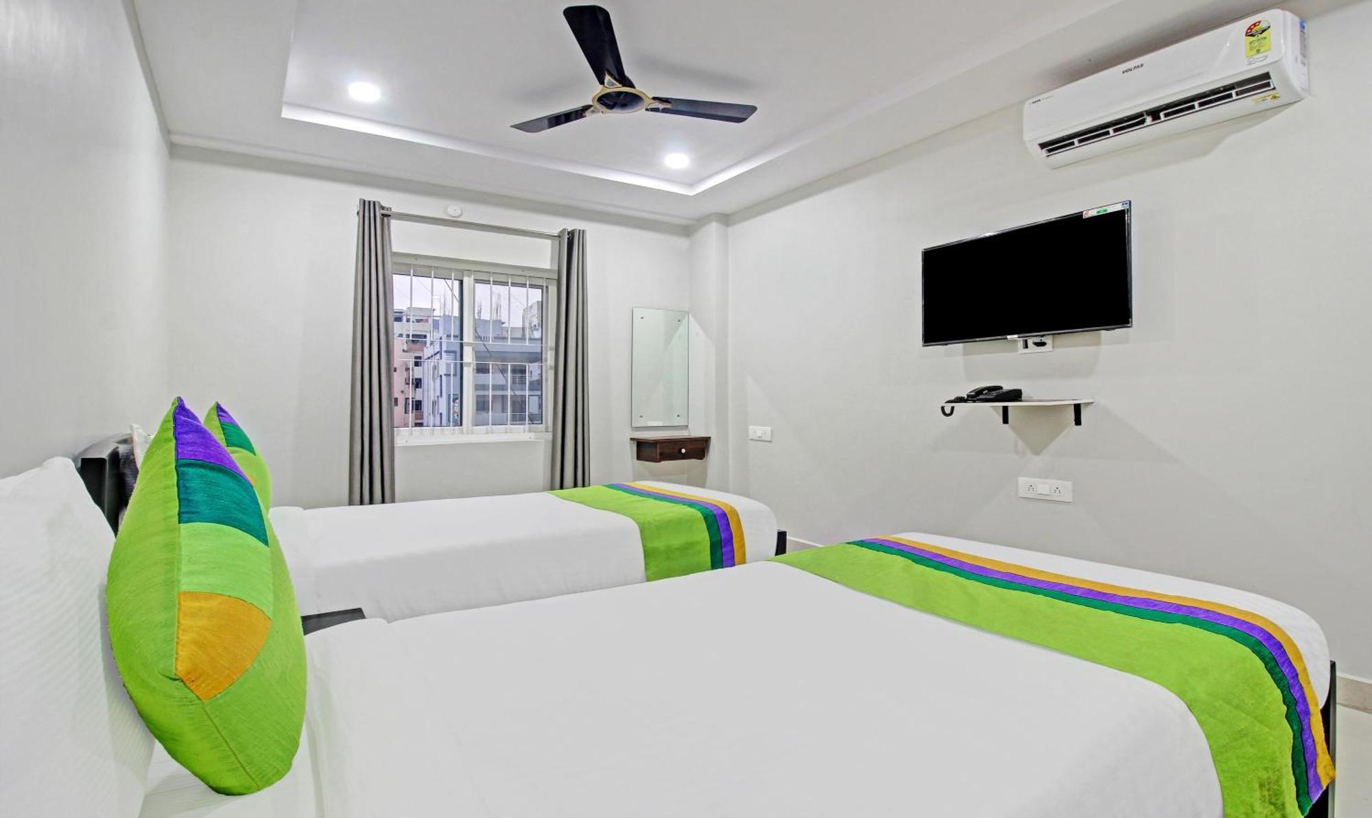 Itsy Hotels Sunrise Grand, Hitech City Хайдарабад Экстерьер фото